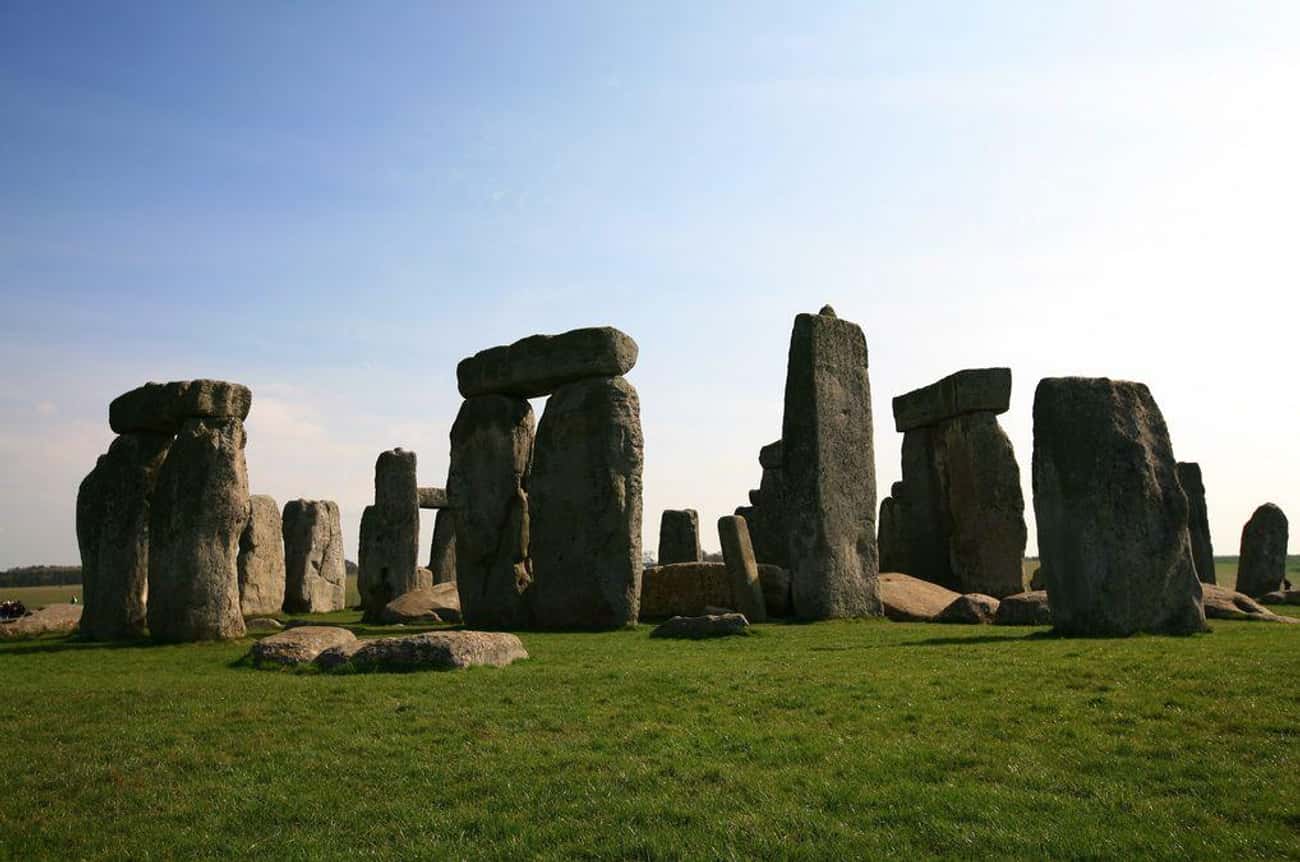 The Construction of Stonehenge