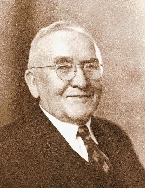 Famous Chartered Accountants | List of the Top Chartered Accountants