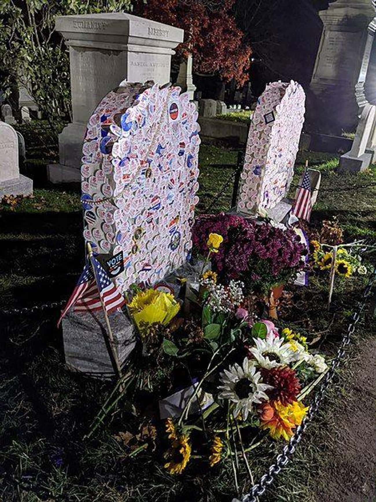On Election Day, Susan B. Anthony's Grave Is Covered In 'I Voted' Stickers