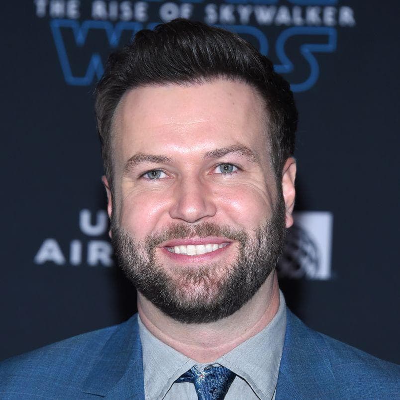 Famous People Born On April Fools' Day Celebrities With April 1 Birthdays(02)