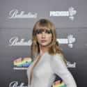 Taylor Swift on Random Most Stylish Female Celebrities