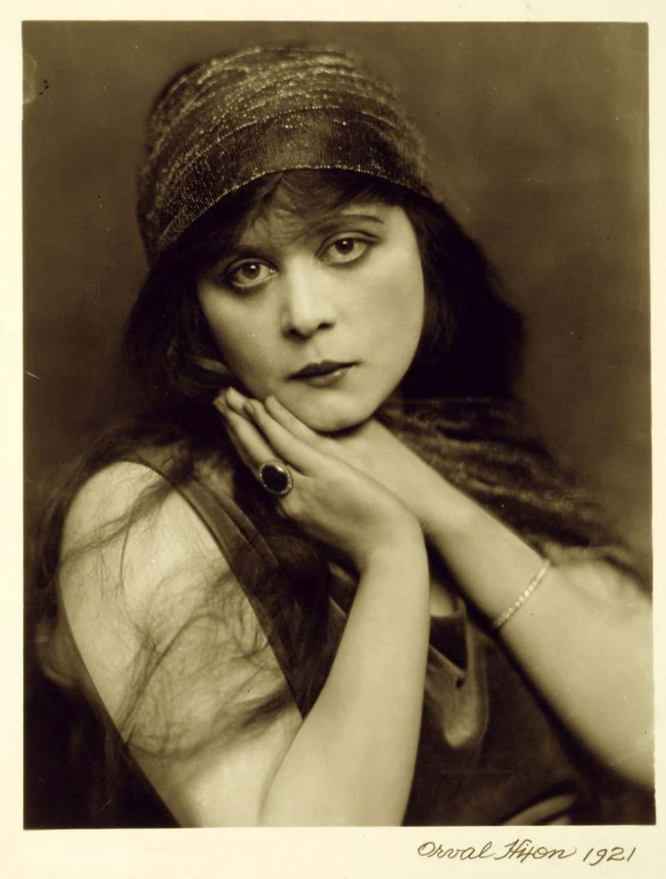 Theda Bara Was Considered A Hollywood "Vamp"