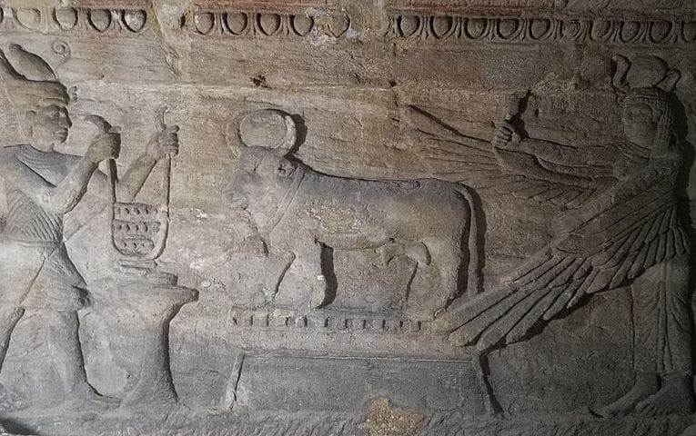 Kom El Shoqafa Catacombs