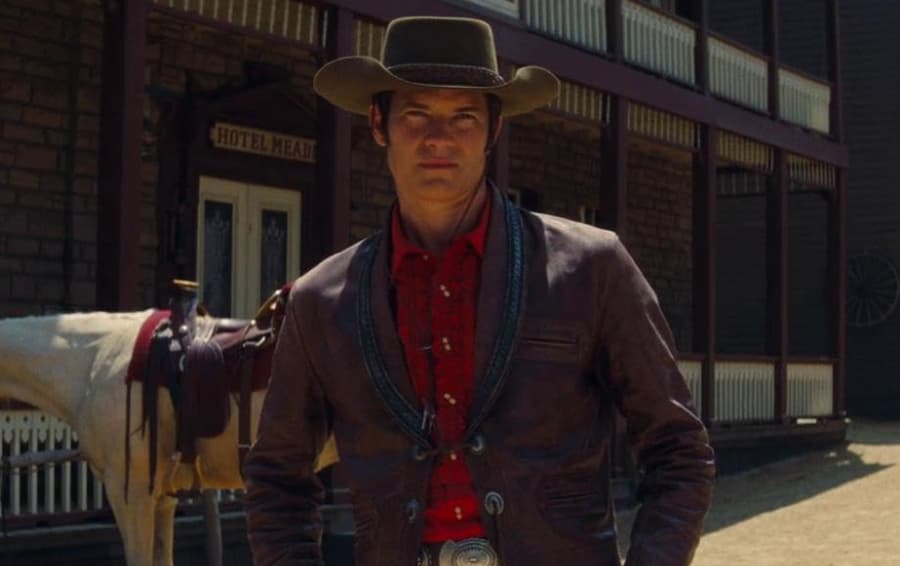 Timothy Olyphant Joked That He'd Consider Leaving His Wife For Pitt