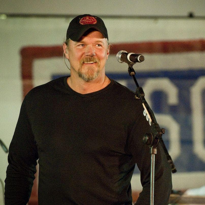 13 Sober Country Singers