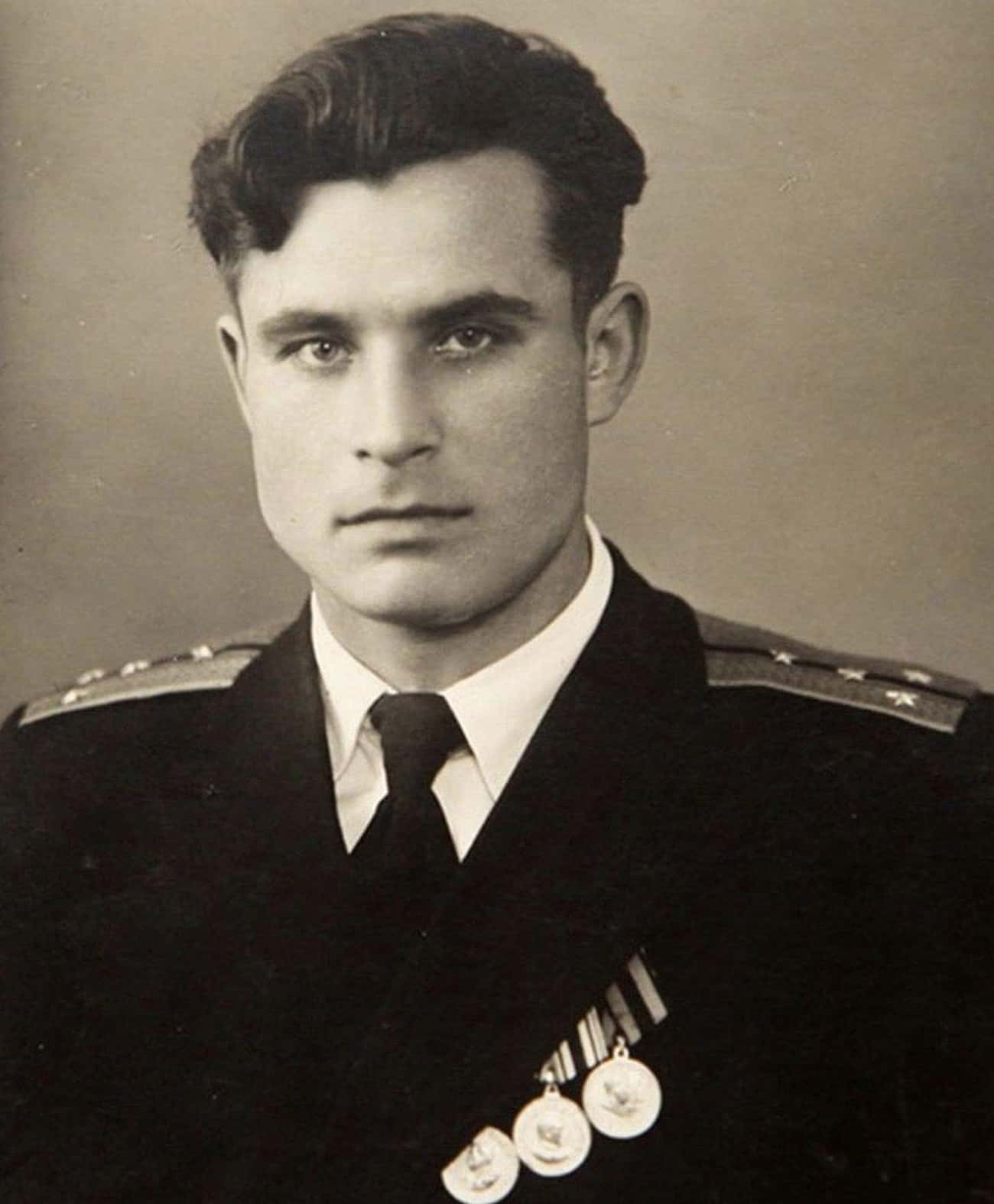 Soviet Sub Officer Vasili Arkhipov Kept The Cuban Missile Crisis From Escalating