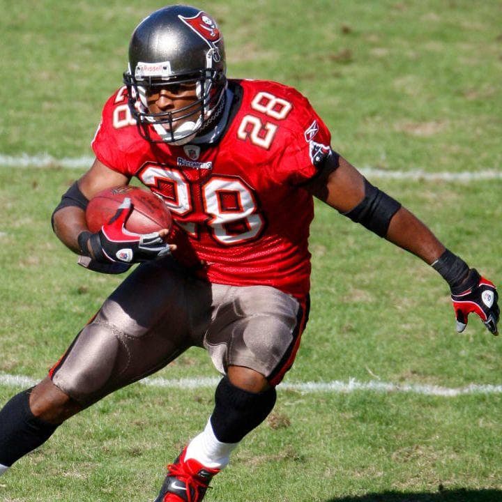 The 25+ Best Pass Catching Running Backs Of All Time, Ranked