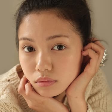 Celebrities Born in 1994 | List of Famous Men & Women Born in 1994