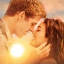 Miley Cyrus, Liam Hemsworth, Kelly Preston   The Last Song is a 2010 American coming of age teen romantic drama film developed alongside Nicholas Sparks's novel by the same name.
