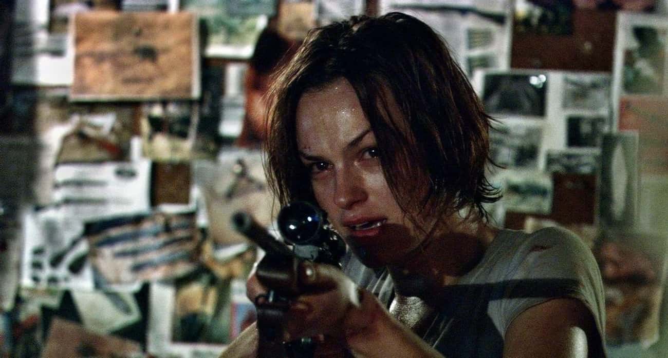 Liz Leaves The Rifle Next To Mick In 'Wolf Creek'