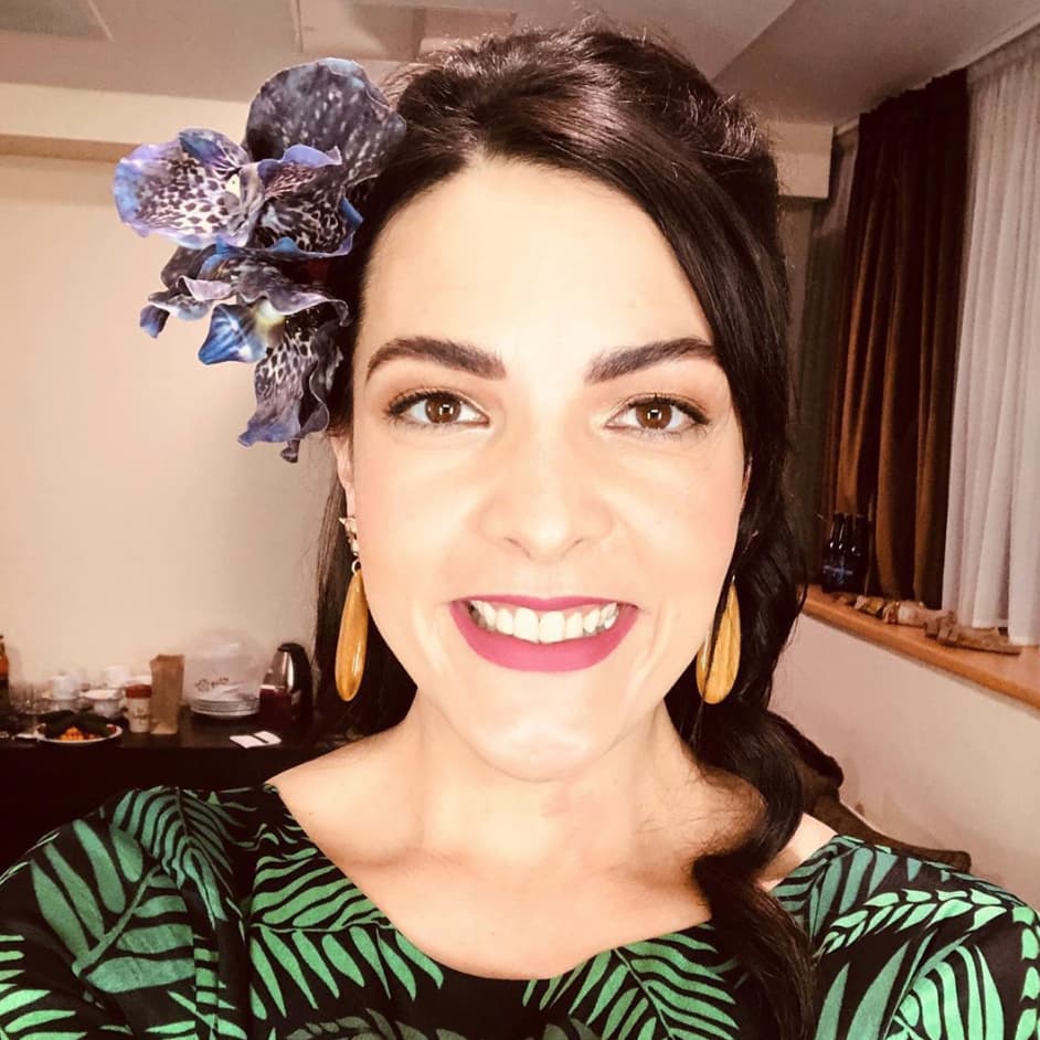 25+ Famous People Born On 4/26 | Celebrities With April 26 Birthdays