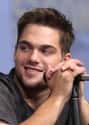 Dylan Sprayberry on Random Actors Would Star In An Americanized 'Harry Potter'
