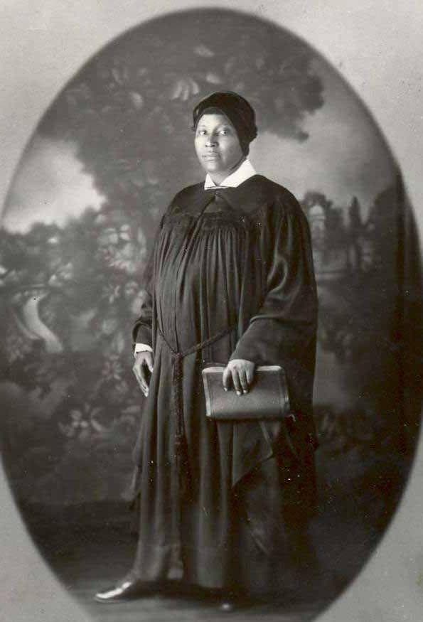 Famous Female Pastors List of Top Female Pastors