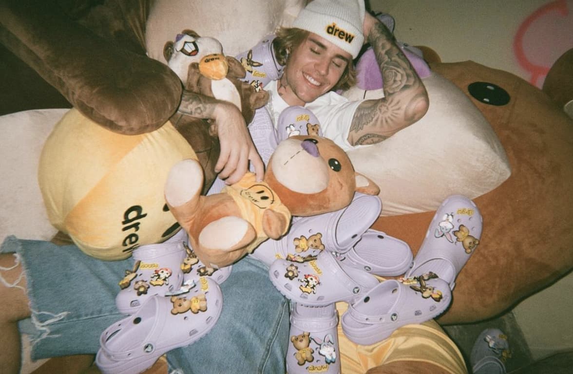 20 Celebrities Who Love To Rock Crocs