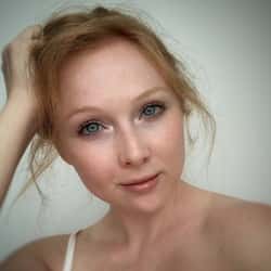 Molly Quinn Porn - 100 Stunning Actresses Under 30, Ranked by Fans