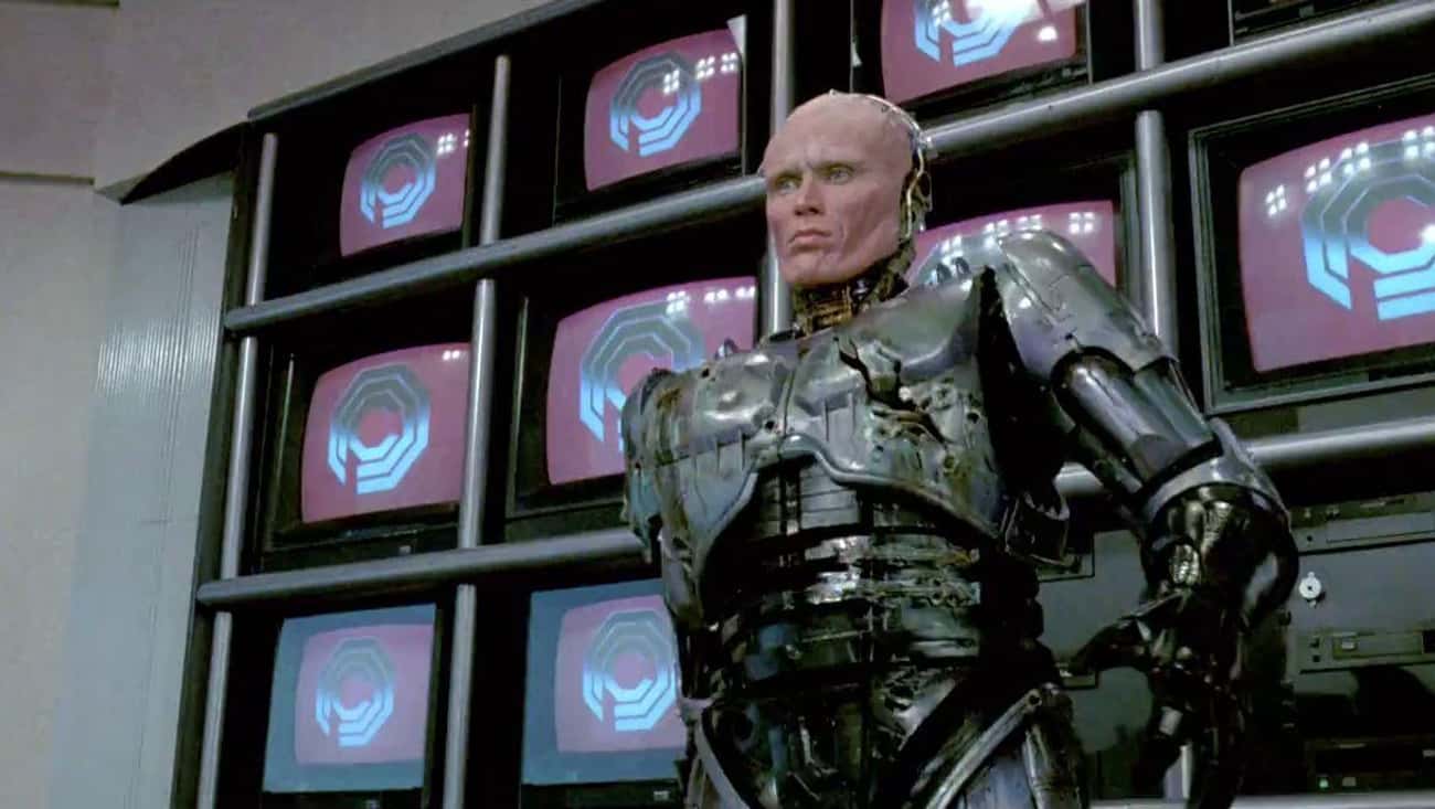 Alex Murphy in RoboCop: The Winter Soldier: 10 characters who also their limbs