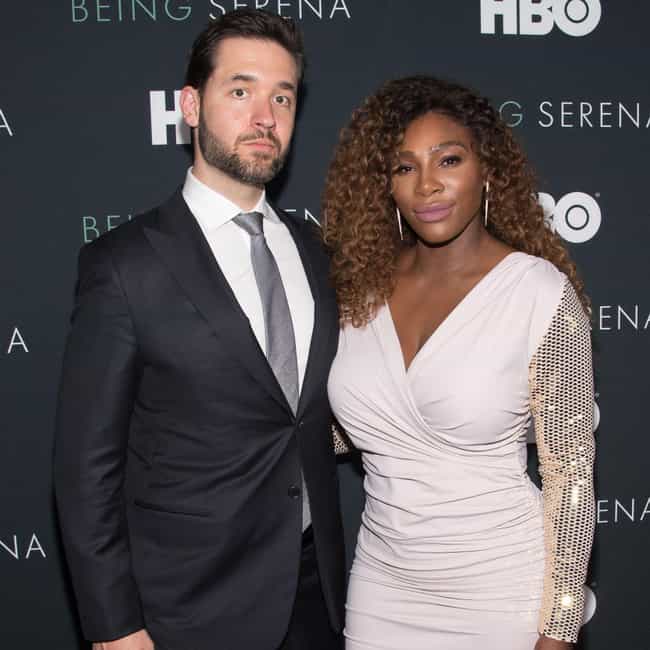 Who is serena dating