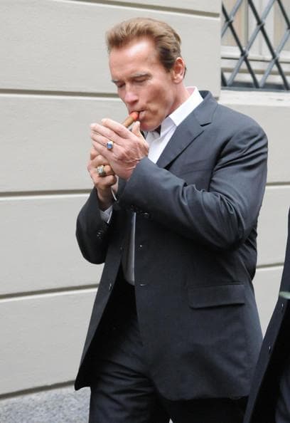 Celebrities Who Smoke Cigars