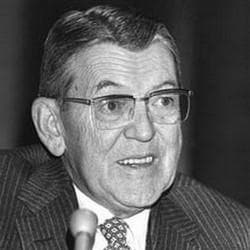 Celebrities Born in 1918 | List of Famous Men & Women Born in 1918