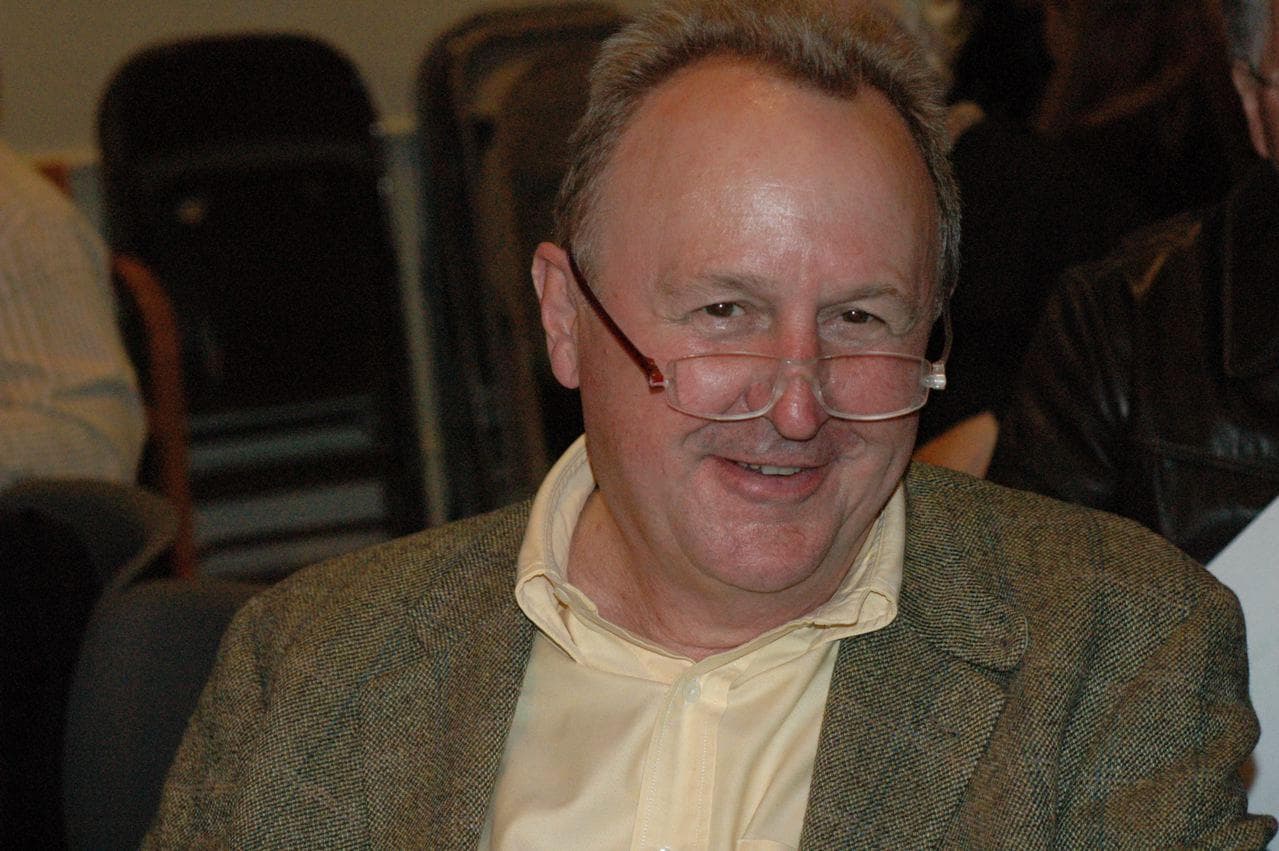 Celebrities Born in 1960 | List of Famous Men & Women Born in 1960