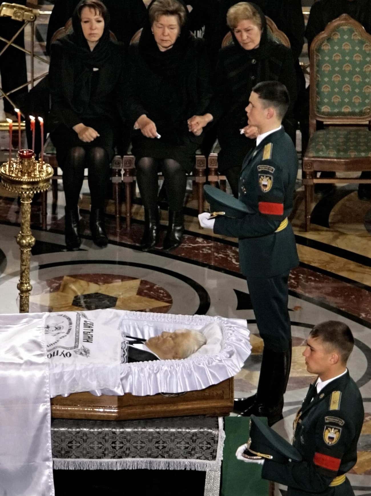 Русские знаменитости в гробу