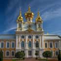 Peterhof Palace on Random Most Beautiful Buildings in the World