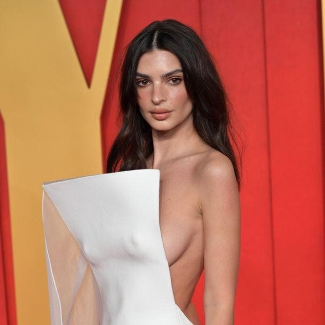 Emily Ratajkowski
