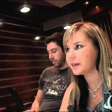 Celebrities Born in 1996 | List of Famous Men & Women Born in 1996