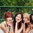 SISTAR on Random Best K-pop Girl Groups