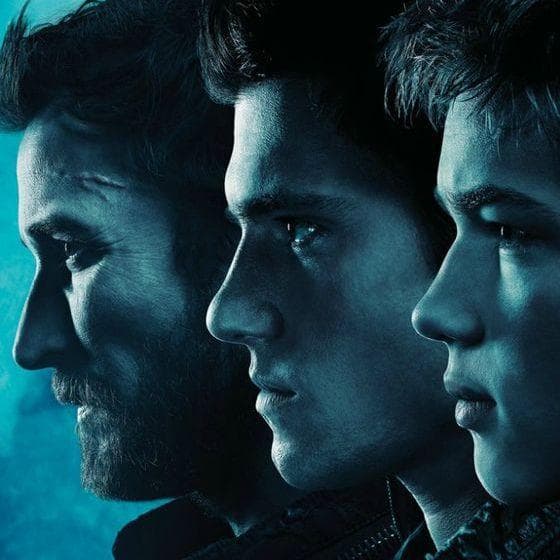 Падающий человек. Fall for the sky. Сошеднее с небессериал. Falling skies игра. Fall from the sky.