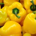 Yellow pepper on Random Best Things to Put in a Salad
