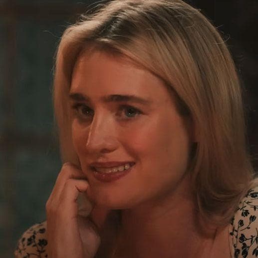 Mackenzie Davis As Louise Dalton