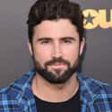 age 35   Sam Brody Jenner is an American television personality and model. The son of Bruce Jenner and actress Linda Thompson, he was born and raised in Los Angeles, California.