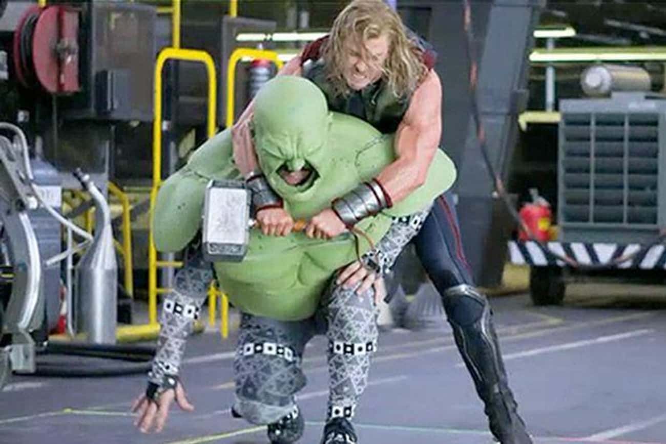 Chris Hemsworth Struggles To Tame The Mighty Hulk In The Avengers