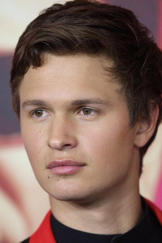 Rudest Celebrities Who Were Jerks Before They Got Famous