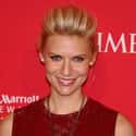 Claire Danes on Random Celebrities You Might Run Into While Flying Coach