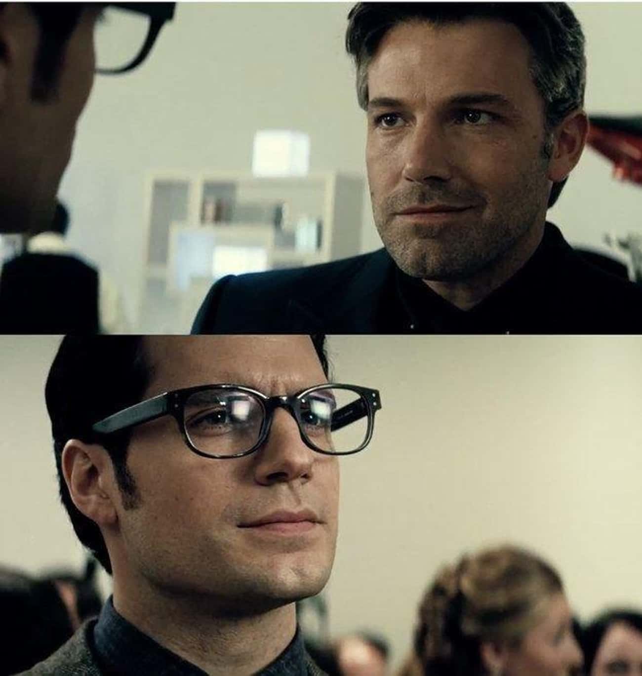 Clark Kent Tries To Expose Batman As A Villain Simply Because He Doesn't Like Him