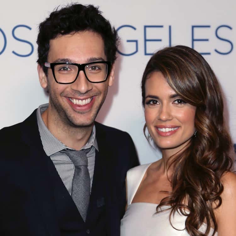 Who is actress Torrey DeVitto dating and who are her ex-boyfriends