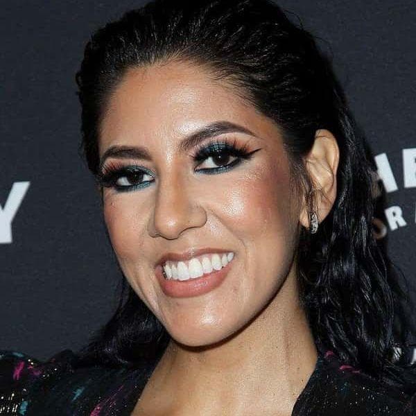 Жалаңаш қыздардың керемет суреттері