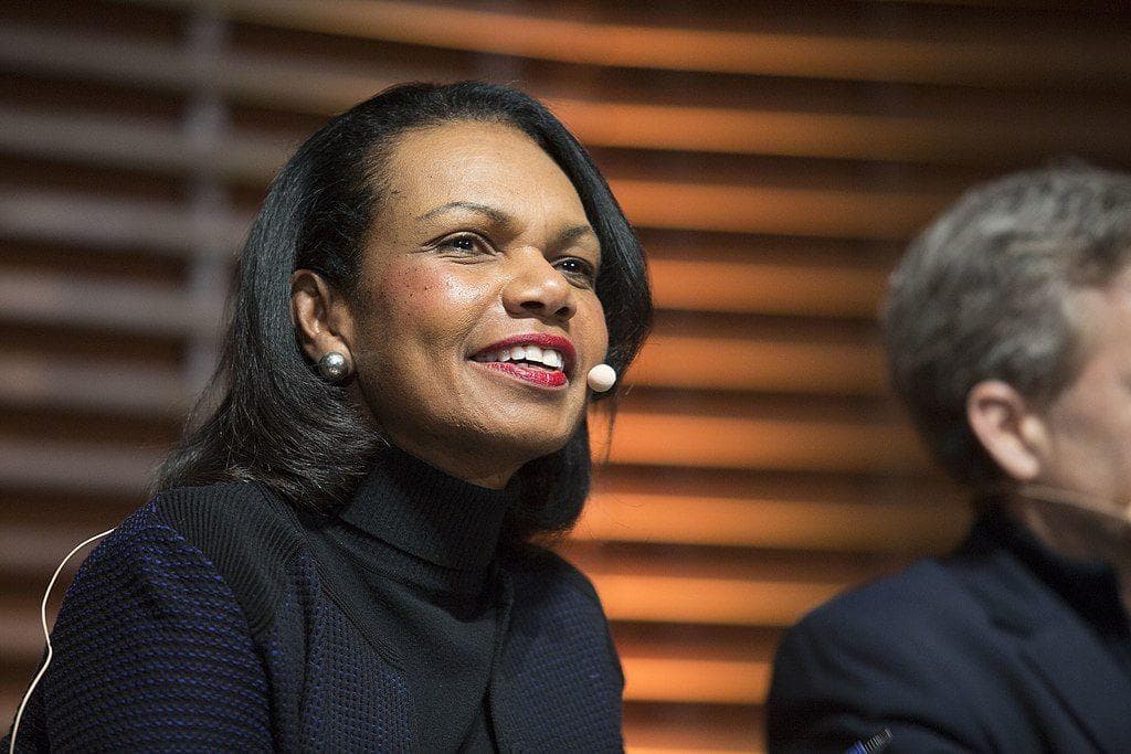 27 Of The Most Famous Estjs