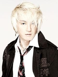 Famous Keyboard Players from Japan List of Top Japanese Keyboard Players