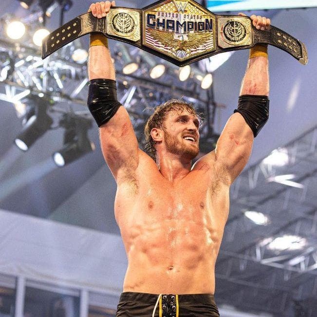 The 30 Hottest WWE Wrestlers of 2024, Ranked By Fans
