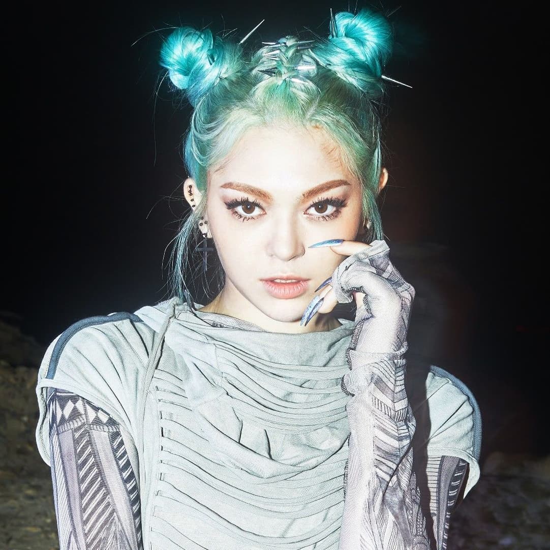 The 15 Best K-pop Idols With Blue Hair, Ranked By Fans