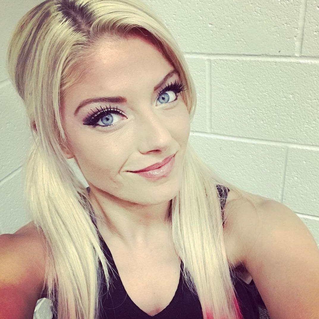 Hot WWE Divas on Instagram