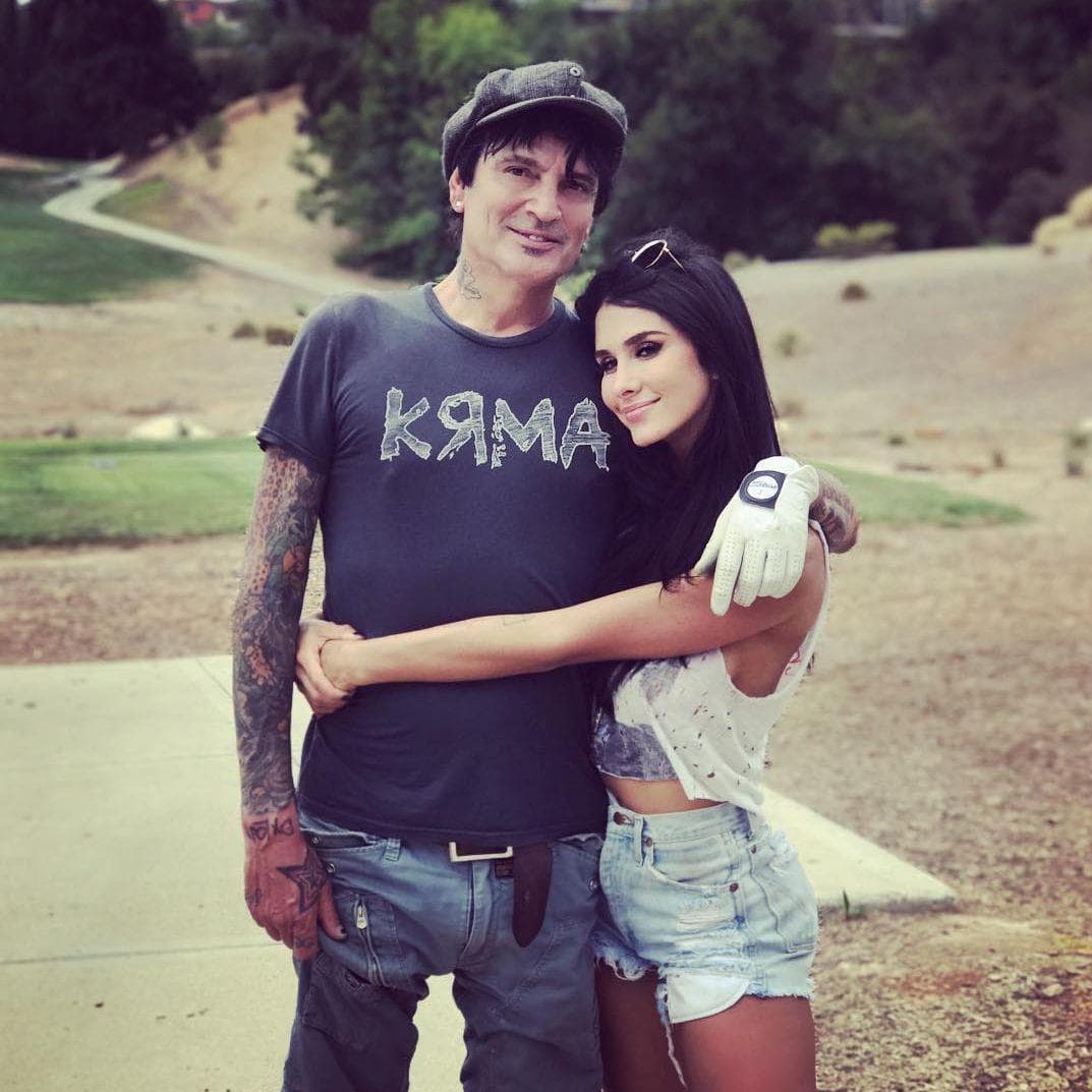 tommy lee que data sofia toufa engaged