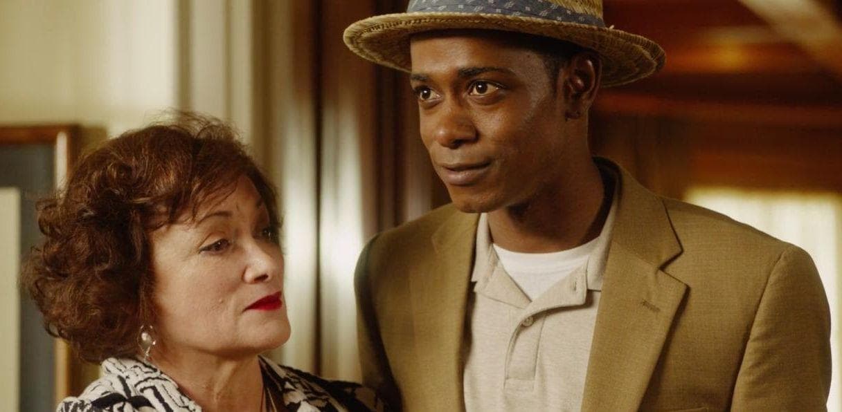 You need to get out. You need to get out. Харви милые кости гиф. Get fired. Джеймисон мем.