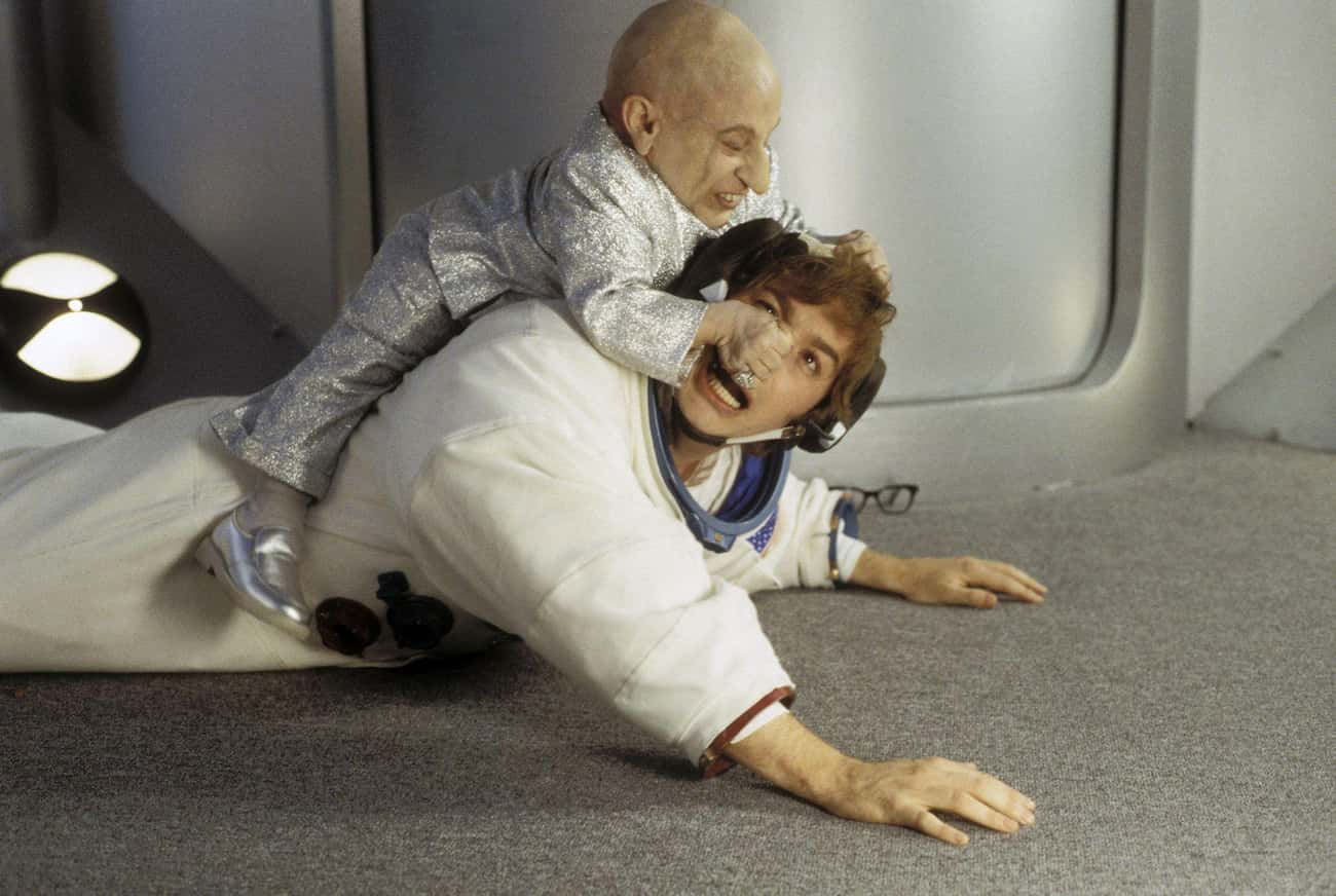 Verne Troyer Said Mike Myers Was ‘Unpredictable’ In A Fun, Challenging Way On The ‘Austin Powers’ Film Sets