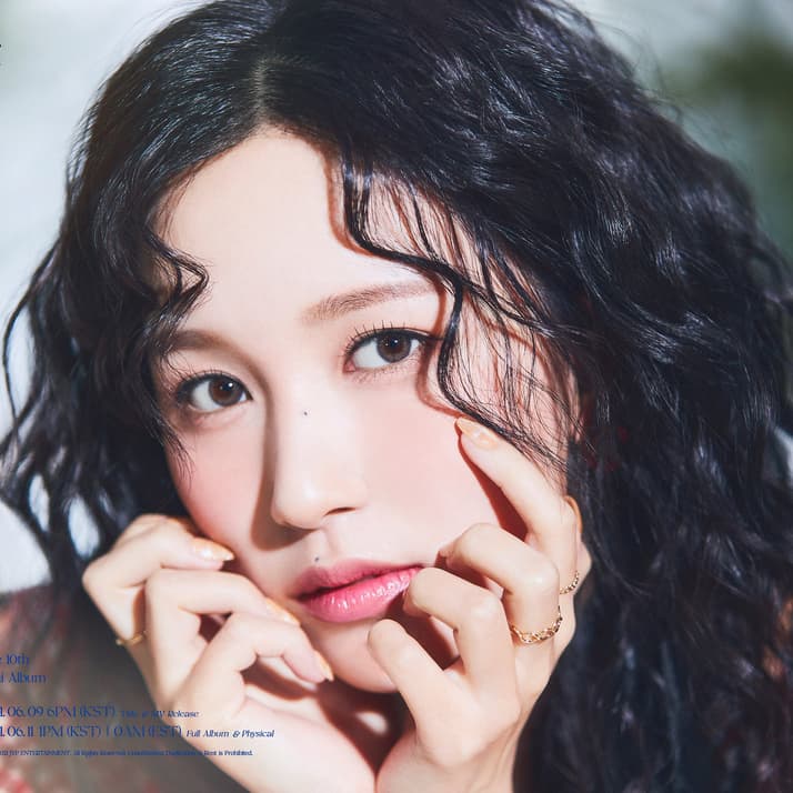 The 20+ Best K-Pop Idols With Curly Hair, Ranked By Fans
