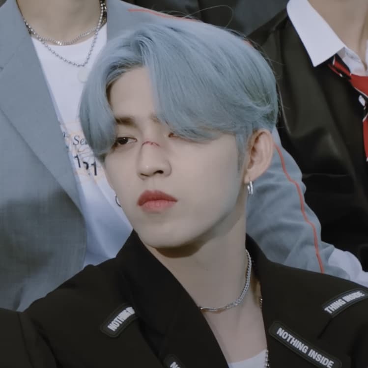 The 15 Best K-pop Idols With Blue Hair, Ranked By Fans