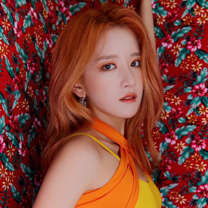 25 K-pop Idols Who Are ESFP, Ranked